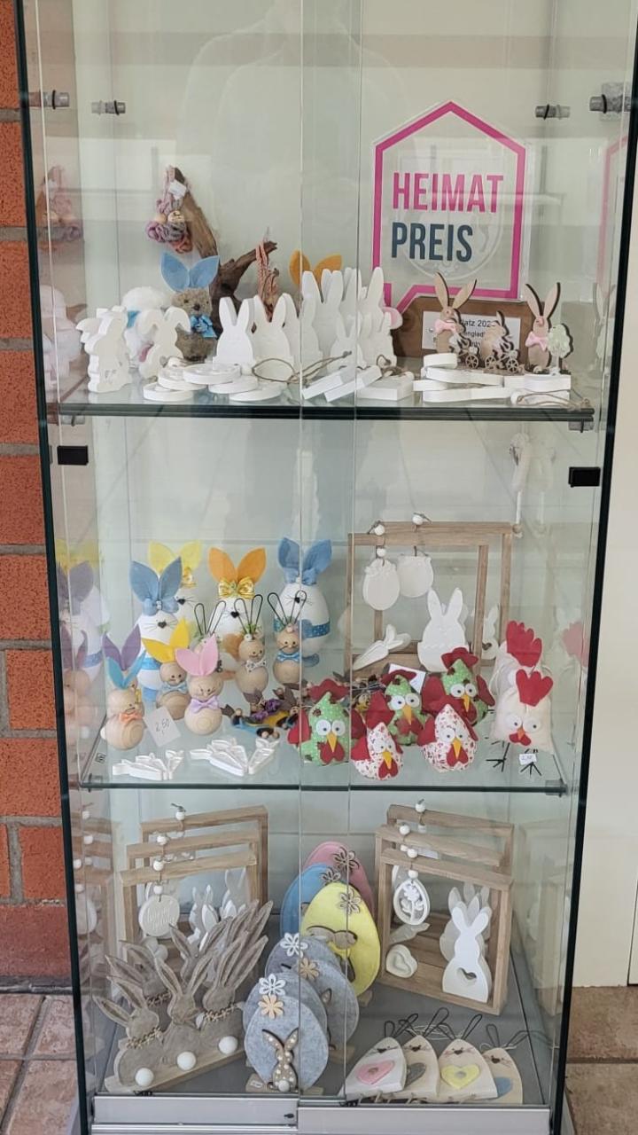 Vitrine mit Heimatpreis